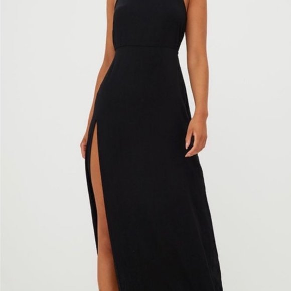 PrettyLittleThing Long Black Dress - Picture 2 of 4